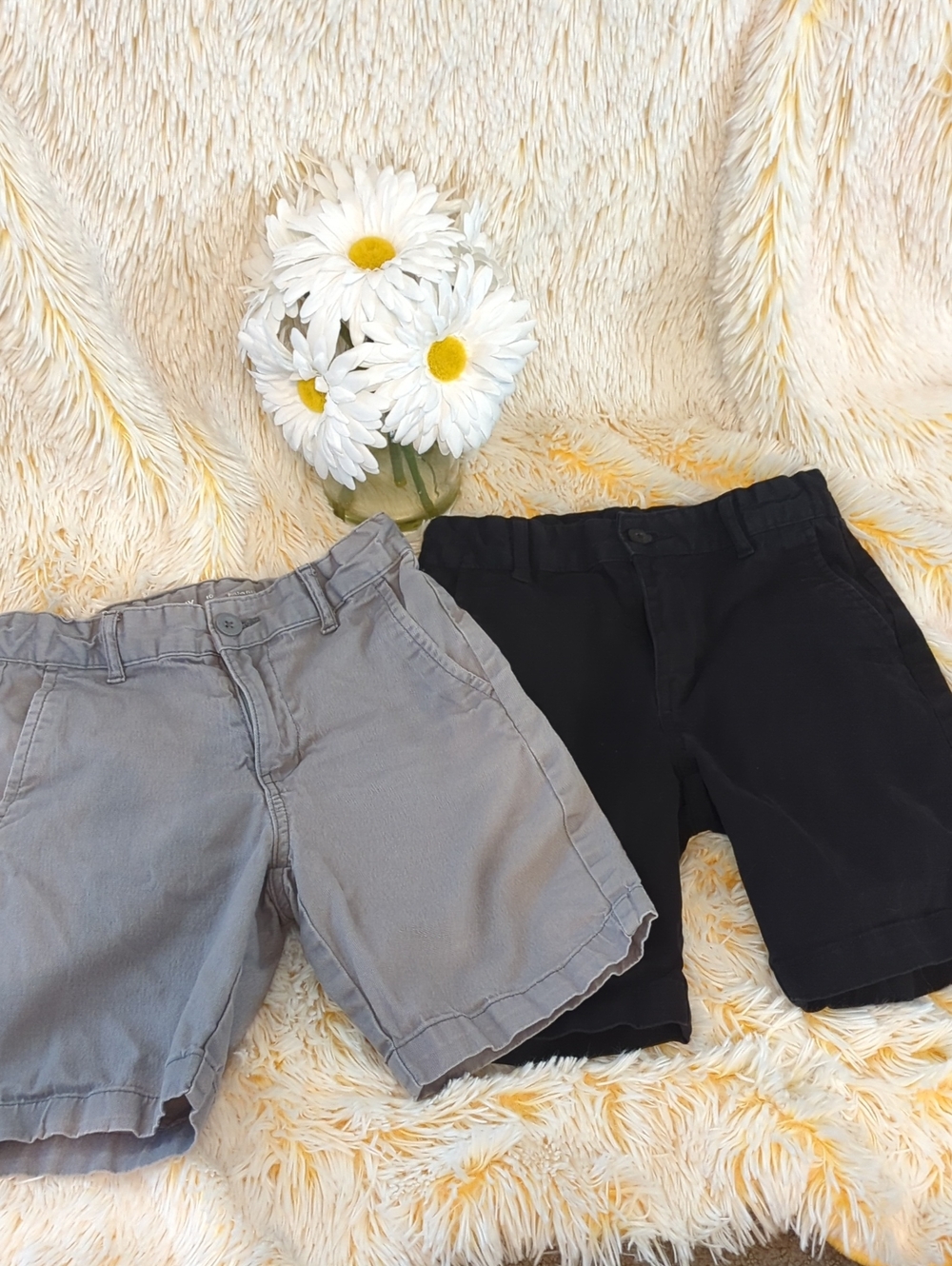 🩶🩳 Boys Old Navy Slim Shorts - Gray and Black 🩳🖤